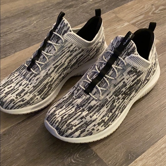 sneakers air cooled memory foam